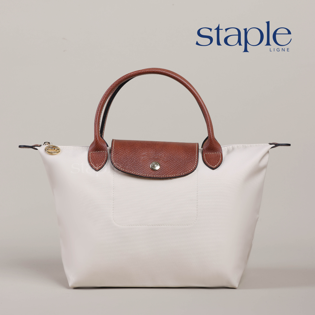 LC Champera Hand Bag (010 Papier) (022 Petal Pink) (025 Ebony) (MEDIUM)