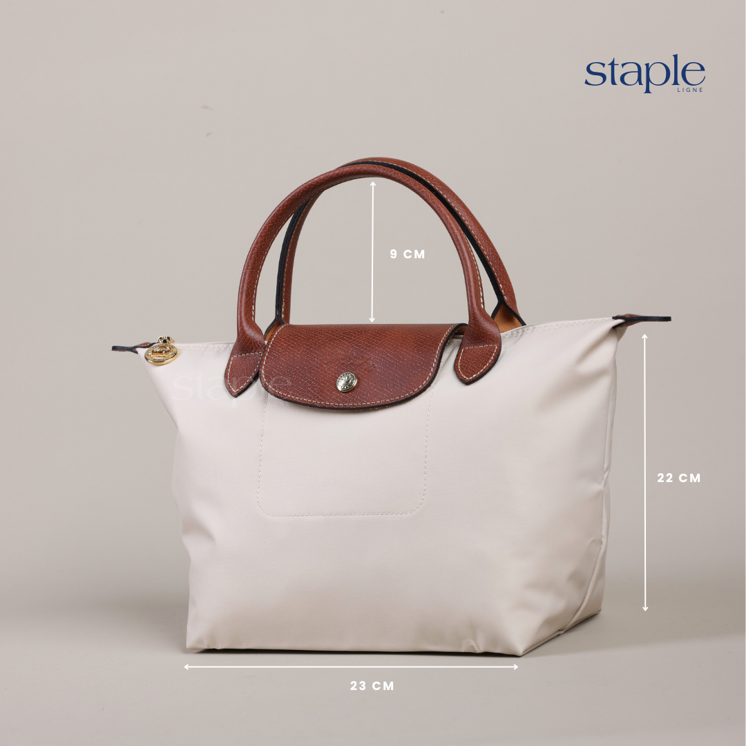 LC Champera Hand Bag (010 Papier) (022 Petal Pink) (025 Ebony) (MEDIUM)